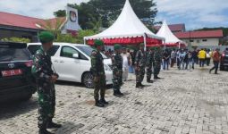 117 Prajurit TNI Kawal Pendaftaran Calon Kepala Daerah di Pasangkayu - JPNN.com