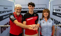 Fermin Aldeguer Resmi Menggantikan Marc Marquez di Gresini Mulai MotoGP 2025 - JPNN.com