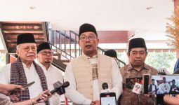 Ridwan Kamil Janji Carikan Tempat Tinggal untuk Warga Kampung Bayam - JPNN.com