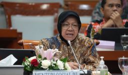 Ikut Andil Turunkan Angka Kemiskinan, Mensos Risma Diapresiasi Komisi VIII DPR - JPNN.com