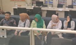 Datangi Polda Jateng, Ibunda Dokter Aulia Risma Lapor Kasus Kematian Putrinya - JPNN.com