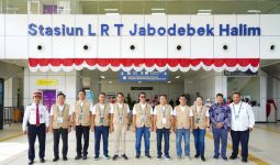 Para CEO Delegasi ARCEOs' Conference Nikmati Perjalanan Naik LRT Jabodebek - JPNN.com