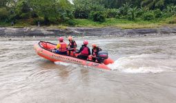 Bocah Hilang Tenggelam di Sungai Lematang belum Ditemukan, Tim SAR Gabungan Terus Bergerak - JPNN.com