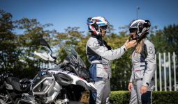 Kiat Aman Berkendara Motor di Tengah Guyuran Hujan - JPNN.com