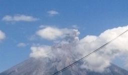 Masih Berstatus Waspada, Gunung Semeru Kembali Erupsi - JPNN.com