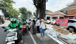 Gandeng UMKM, Relawan Berkah Rido Bagikan Makanan Gratis di Jakarta - JPNN.com