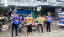 Bertemu Warga di Pasar, Satlantas Pekanbaru Sosialisasikan Pilkada 2024 Damai - JPNN.com