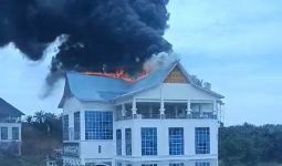 Gedung Lipat Kijang di Pekanbaru Kebakaran, Begini Penampakannya - JPNN.com