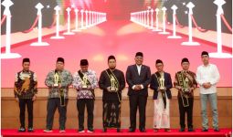 Berikut Santri dan Pesantren Inspiratif Peraih Penghargaan Santry Of The Year 2024 - JPNN.com