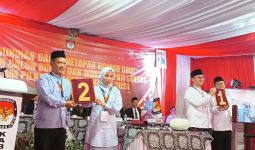 2 Paslon Bupati Serang di Pilkada 2024 Lakukan Pengundian Nomor Urut, Ini Hasilnya - JPNN.com