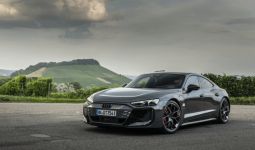 Bridgestone Rilis Ban Potenza Sport A untuk Audi e-tron GT Terbaru, Ini Keunggulannya - JPNN.com