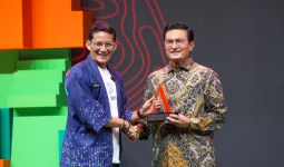 Selamat, Fadel Muhammad Raih Penghargaan sebagai Pemimpin Inovatif di IDeaward 2024 - JPNN.com