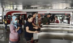 HUT Ke-79 TNI, Naik Transjakarta, MRT & LRT 5 Oktober Hanya Rp 1 - JPNN.com