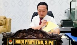 2 Peserta Pilkada Situbondo Dapat Fasilitas Baliho, Spanduk dan Umbul-umbul - JPNN.com