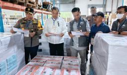 Kapolres dan Kajari Siak Pantau Proses Percetakan Surat Suara Pilkada di Bekasi - JPNN.com