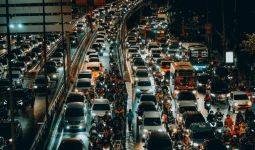 Motor Listrik Masih Kurang Populer Dibanding Mobil Listrik, Kenapa? - JPNN.com