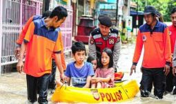 Banjir di Tebing Tinggi, Kemensos Langsung Gerak Cepat Salurkan Berbagai Bantuan - JPNN.com