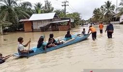 BPBD Nagan Raya Evakuasi Korban Banjir yang Tersebar di 20 Desa - JPNN.com