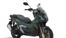 Honda ADV 160 Hadir dengan Warna Baru, Harga Naik, Cek di Sini - JPNN.com