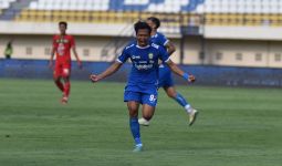 Persib Pukul Persebaya, PSBS Menang Comeback dari Semen Padang - JPNN.com