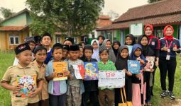 Peduli Pendidikan dan Literasi Dini, Alfamidi Salurkan Buku Bacaan di 11 Wilayah di Indonesia - JPNN.com