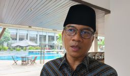 Baru 2 Hari Jabat Mendes PDT, Yandri Susanto Langsung Disemprit Mahfud MD - JPNN.com