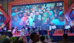 Debat Perdana Pilkada Palembang 2024: Tiga Paslon Sampaikan Visi Misi - JPNN.com