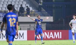 Persib vs Lion City Sailors FC: Bojan Hodak Merespons Kartu Merah Dimas Drajad - JPNN.com