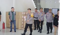 AKBP Asep Terapkan Pengamanan Berlapis di Gudang Logistik Pilkada Siak - JPNN.com