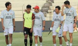 Semen Padang Pincang Menghadapi Dewa United di Stadion Haji Agus Salim - JPNN.com