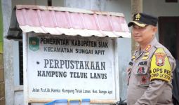 Datangi Kampung Terpencil yang Ada 3 TPS, AKBP Asep: Kami Ingin Pilkada Aman sampai Pelosok - JPNN.com