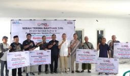 SIG Salurkan Bantuan kepada Pelaku Usaha Mikro & Infrastruktur Pertanian di Jatim - JPNN.com