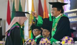 UMJ Luluskan 1.572 Mahasiswa, Rektor Ma'mun Ungkap Pertemuan Mendikdasmen & Presiden Prabowo - JPNN.com