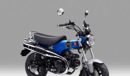 Honda ST125 Dax dengan Warna Baru Mejeng di IMOS 2024, Cek Harganya di Sini - JPNN.com