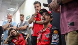 Blak-blakan, Pecco Minta Bantuan Marquez Curi Poin Martin di Race MotoGP Malaysia - JPNN.com