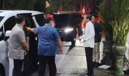 Prabowo dan Jokowi ke Angkringan, Bu Iriana Tak Diajak - JPNN.com