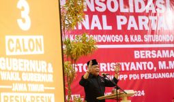 Soal Debat Cagub Jatim, Hasto: Bu Risma Menampilkan Kepemimpinan Berakar Prestasi - JPNN.com