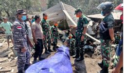 Gunung Lewotobi Laki-laki Erupsi, SAR Gabungan TNI AL Bergerak Cepat Evakuasi Korban - JPNN.com