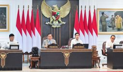 Bakal ke Luar Negeri, Prabowo Minta Para Menteri Tetap Laporan Lewat Video Call - JPNN.com