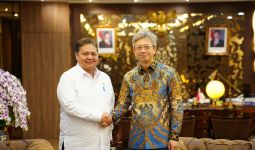 Menko Airlangga Terima Kunjungan Dubes Tiongkok, Bahas Program 'Two Countries Twin Parks' - JPNN.com