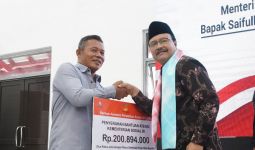 Kemensos-Kitabisa Bersinergi, Serahkan Bantuan Atensi Pemerlu Pelayanan - JPNN.com