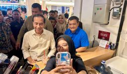 Sapa Warga Purwokerto, Jokowi dan Cagub Ahmad Luthfi Ngopi Bareng di Mal - JPNN.com