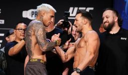 Jelang Pertarungan UFC 309, Charles Oliveira Vs Michael Chandler, Siapa Pemenangnya? - JPNN.com