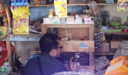 Bea Cukai Putus Rantai Peredaran Rokok Ilegal di Makassar dan Pangkalpinang - JPNN.com