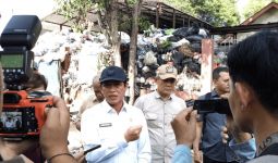 Geram Melihat Sampah di TPS Mandala Krida, Menteri LH Panggil Pemkot Yogyakarta - JPNN.com