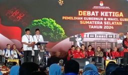 Debat Ketiga Pilgub Sumsel, Cawagub Cik Ujang Hanya Diam di Podium, Lalu Bilang Begini.. - JPNN.com