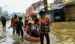 Banjir Merendam 2.014 Rumah di Kabupaten Bandung, 12.250 KK Terdampak - JPNN.com