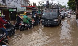 Palembang Dikepung Banjir, Bagaimana dengan TPS? - JPNN.com