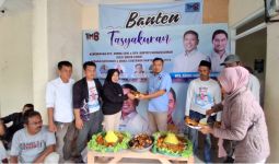 Tim 08 Prabowo Potong 57 Ekor Ayam Putih untuk Syukuran Kemenangan Andra - Dimyati Versi Hasil Hitung Cepat - JPNN.com