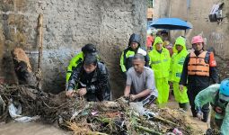 Bencana Sukabumi, 2 Orang Meninggal Tertimbun Longsor  - JPNN.com